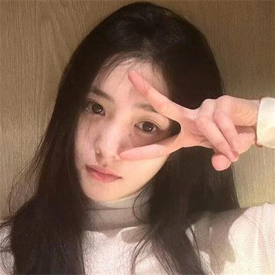两个人一双手
